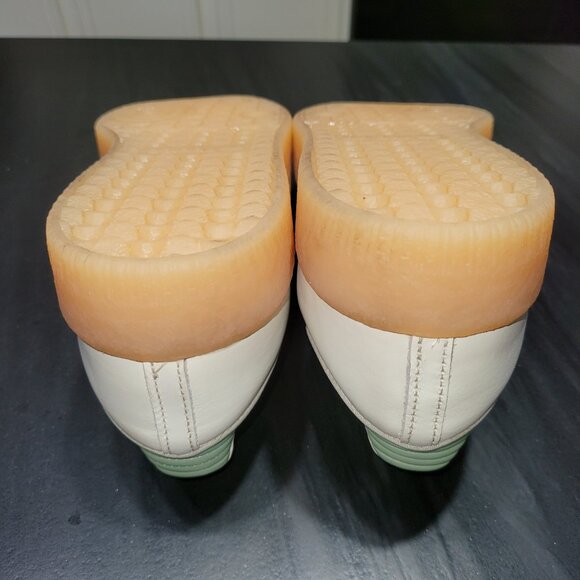 Adidas Womens Samba Sambae Size 10 Sneakers White Lime Green IG1947 (#2258) - Picture 13 of 15